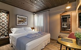 Estia Boutique Apartments